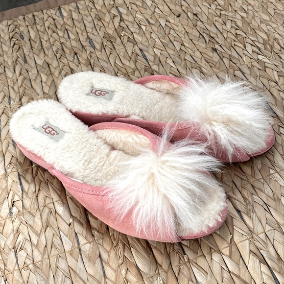 UGG Pink and Cream Fluffy Slippers - Picture 1 of 6